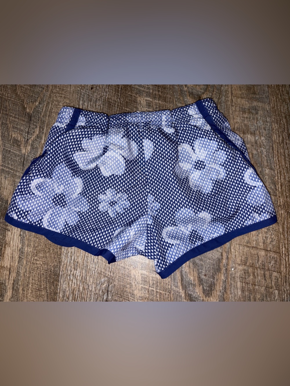 🌸 $10 SALE 🌸 Carter’s Floral Trim Athletic Shorts - Picture 3 of 5
